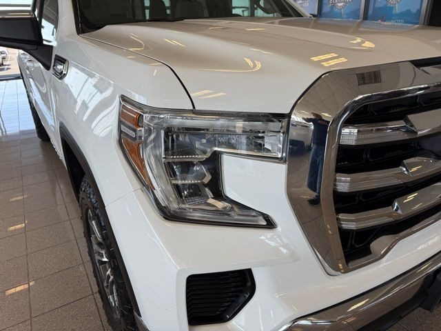 GMC Sierra 1500 Vehicle Full-screen Gallery Image 10