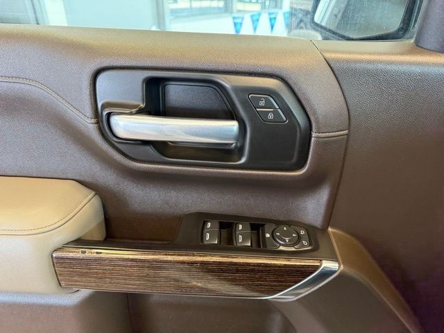 GMC Sierra 1500 Vehicle Full-screen Gallery Image 20