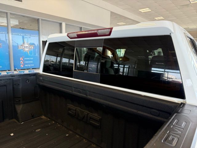 GMC Sierra 1500 Vehicle Full-screen Gallery Image 24