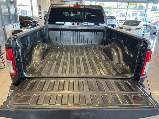 Ram 1500 Vehicle Full-screen Gallery Image 11