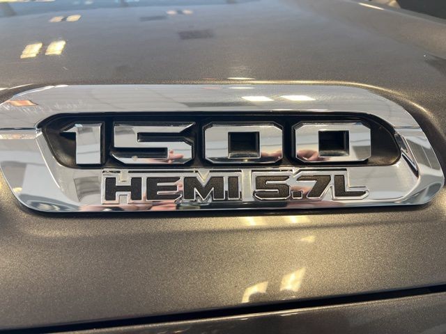 Ram 1500 Vehicle Full-screen Gallery Image 41