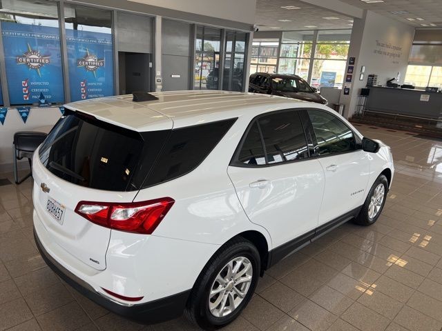 Chevrolet Equinox Vehicle Full-screen Gallery Image 06
