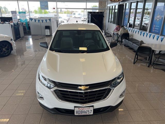 Chevrolet Equinox Vehicle Full-screen Gallery Image 18