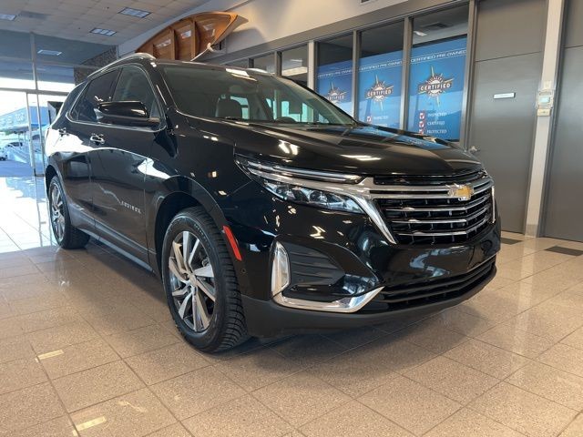 Chevrolet Equinox Vehicle Full-screen Gallery Image 03