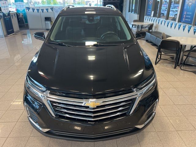 Chevrolet Equinox Vehicle Full-screen Gallery Image 17