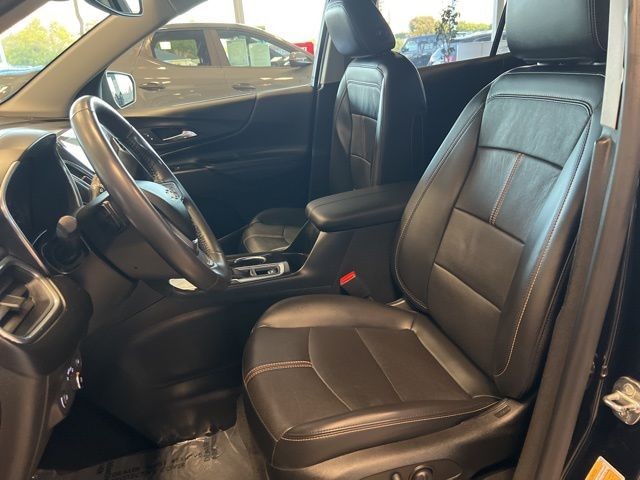 Chevrolet Equinox Vehicle Full-screen Gallery Image 20