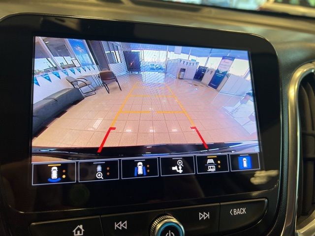 Chevrolet Equinox Vehicle Full-screen Gallery Image 33