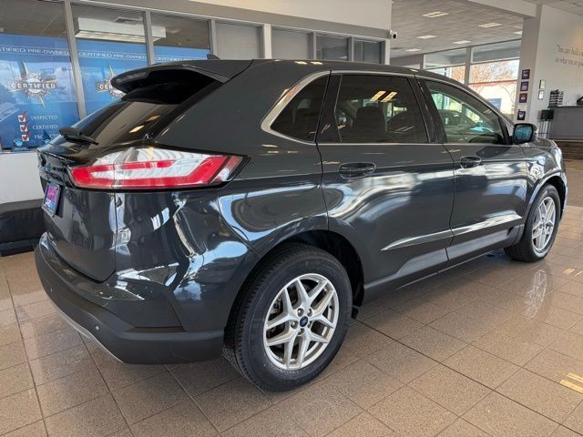 Ford Edge Vehicle Full-screen Gallery Image 03