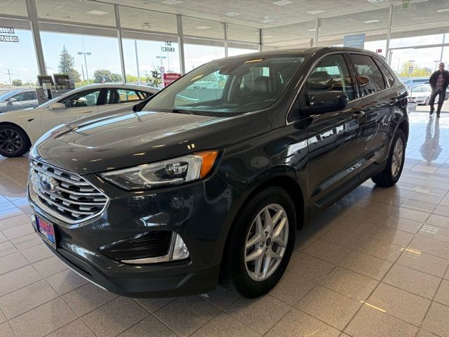 Ford Edge Vehicle Full-screen Gallery Image 06