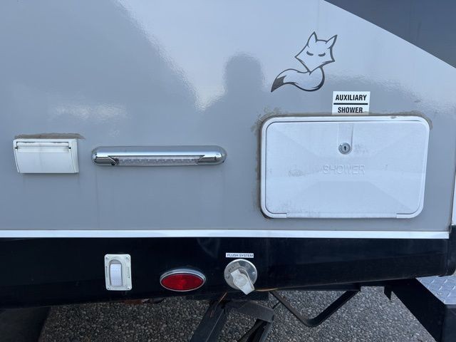 Northwood Artic Fox 28F Vehicle Full-screen Gallery Image 40