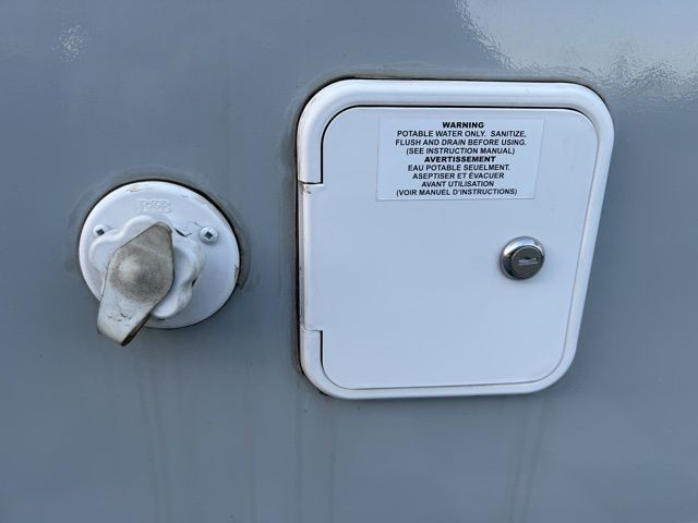 Northwood Artic Fox 28F Vehicle Full-screen Gallery Image 42