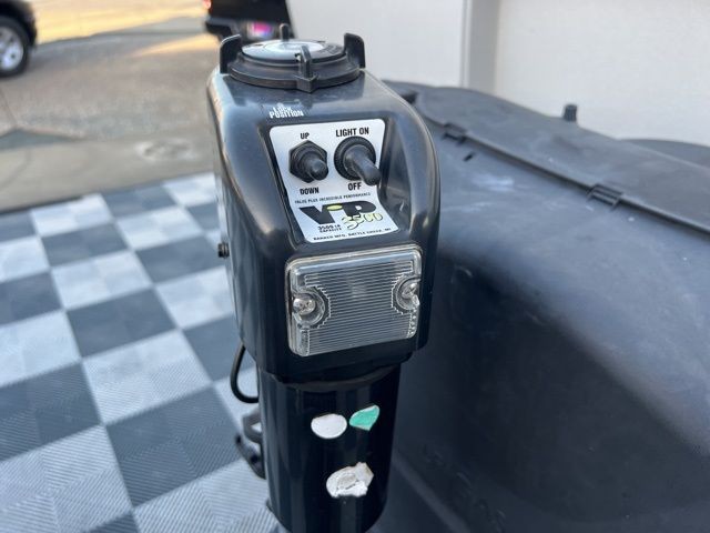 Northwood Artic Fox 28F Vehicle Full-screen Gallery Image 45