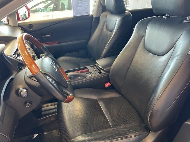 Lexus RX 450h Vehicle Full-screen Gallery Image 20