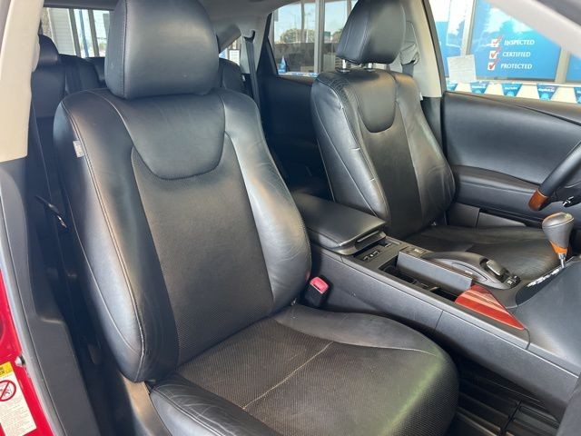 Lexus RX 450h Vehicle Full-screen Gallery Image 23