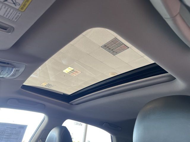 Lexus RX 450h Vehicle Full-screen Gallery Image 39