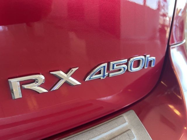 Lexus RX 450h Vehicle Full-screen Gallery Image 44