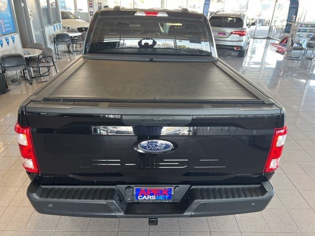 Ford F-150 Vehicle Full-screen Gallery Image 10