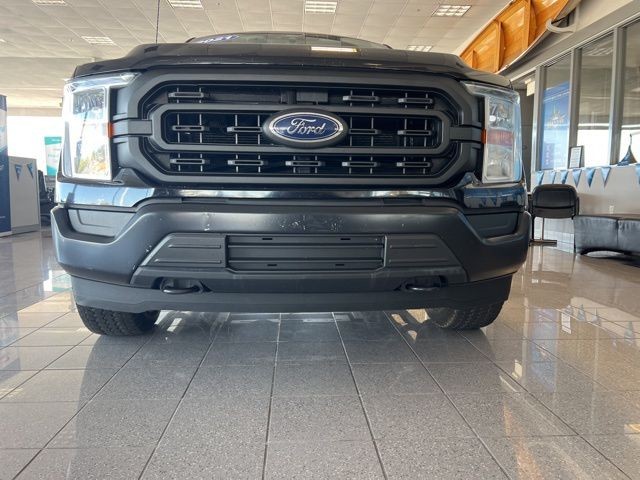 Ford F-150 Vehicle Full-screen Gallery Image 18