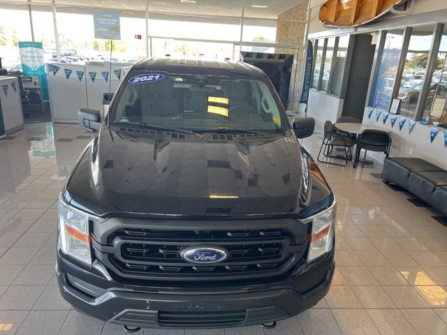 Ford F-150 Vehicle Full-screen Gallery Image 20