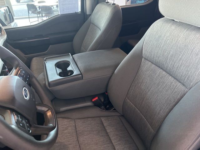 Ford F-150 Vehicle Full-screen Gallery Image 22