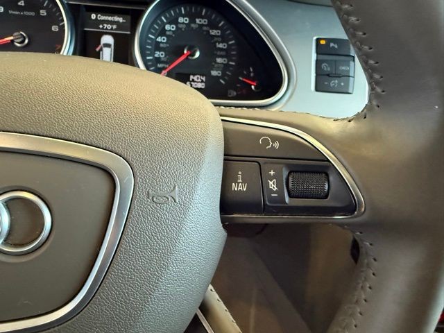 Audi Q7 Vehicle Full-screen Gallery Image 18