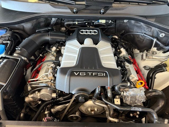 Audi Q7 Vehicle Full-screen Gallery Image 29