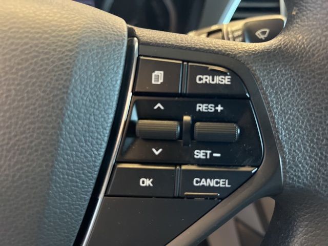 Hyundai Sonata Hybrid Vehicle Full-screen Gallery Image 24