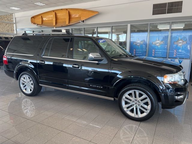 Ford Expedition EL Vehicle Full-screen Gallery Image 04