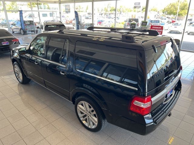 Ford Expedition EL Vehicle Full-screen Gallery Image 13
