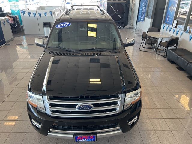 Ford Expedition EL Vehicle Full-screen Gallery Image 19