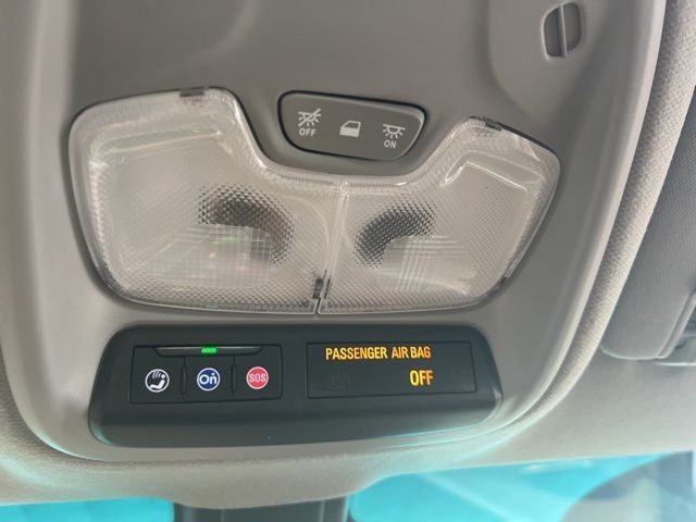 Chevrolet Bolt EV Vehicle Full-screen Gallery Image 31