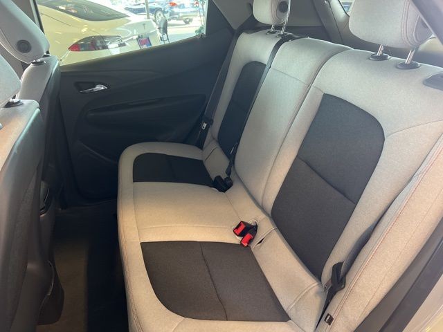 Chevrolet Bolt EV Vehicle Full-screen Gallery Image 34