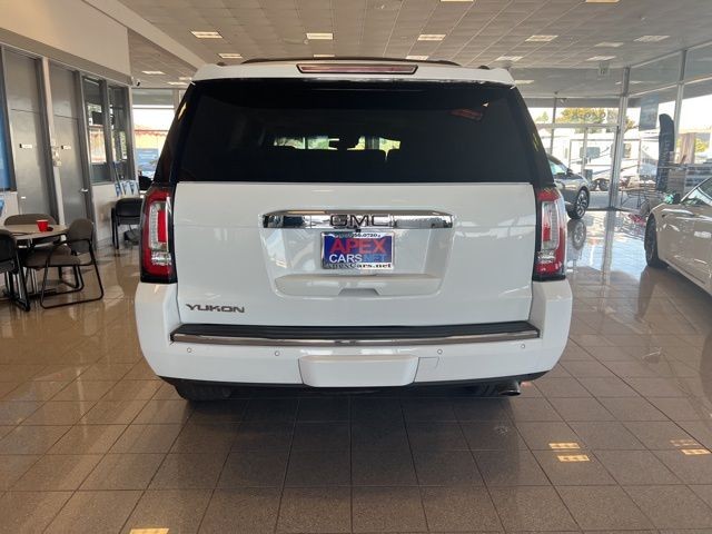 GMC Yukon Vehicle Full-screen Gallery Image 08