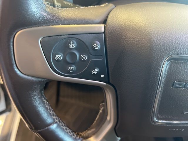 GMC Yukon Vehicle Full-screen Gallery Image 27
