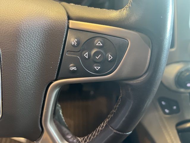 GMC Yukon Vehicle Full-screen Gallery Image 28