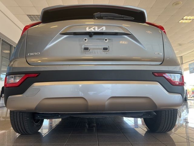 Kia Niro Vehicle Full-screen Gallery Image 10