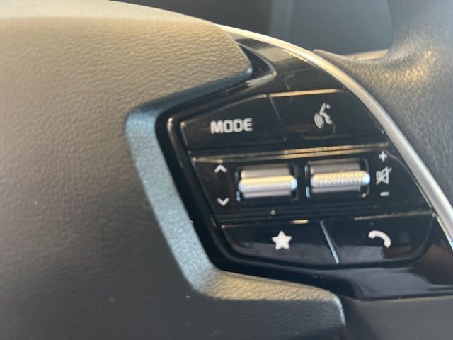 Kia Niro Vehicle Full-screen Gallery Image 25