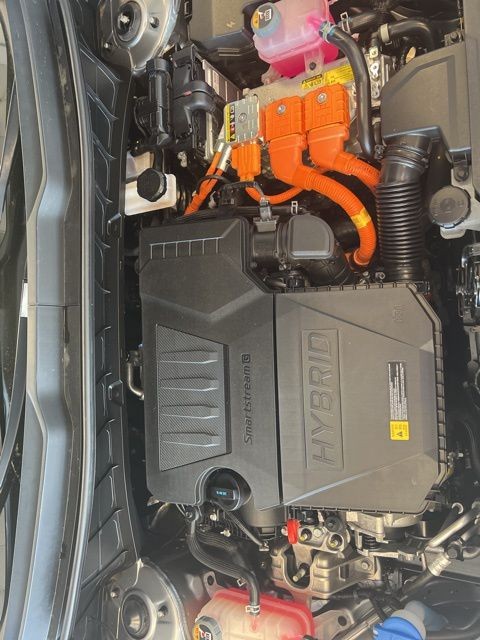 Kia Niro Vehicle Full-screen Gallery Image 32