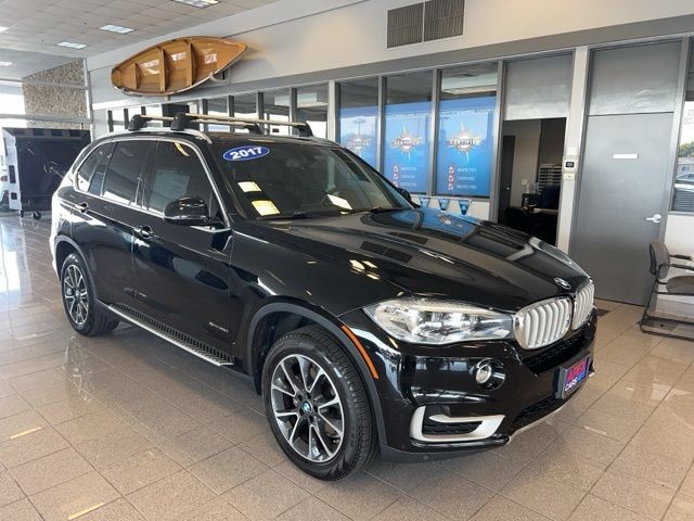 BMW X5 Vehicle Full-screen Gallery Image 02