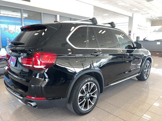 BMW X5 Vehicle Full-screen Gallery Image 06