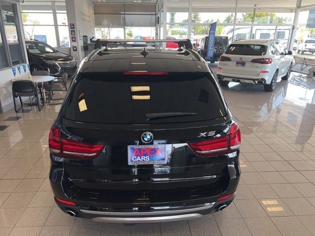 BMW X5 Vehicle Full-screen Gallery Image 09