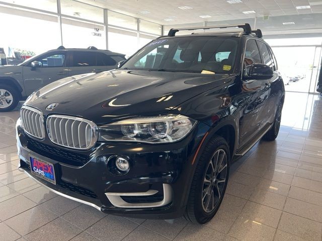 BMW X5 Vehicle Full-screen Gallery Image 17