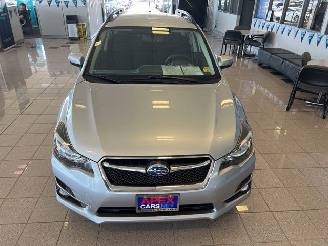 Subaru Impreza Wagon Vehicle Full-screen Gallery Image 19