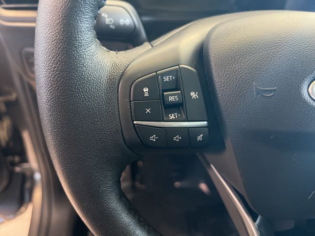 Ford Escape Vehicle Full-screen Gallery Image 25