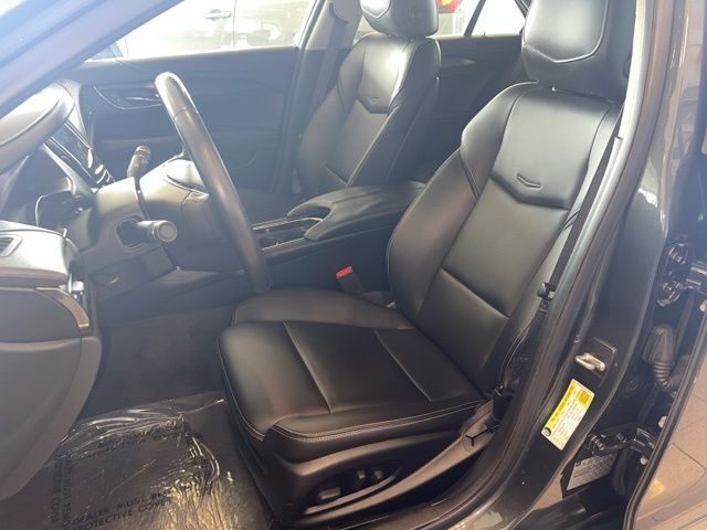 Cadillac ATS Sedan Vehicle Full-screen Gallery Image 20