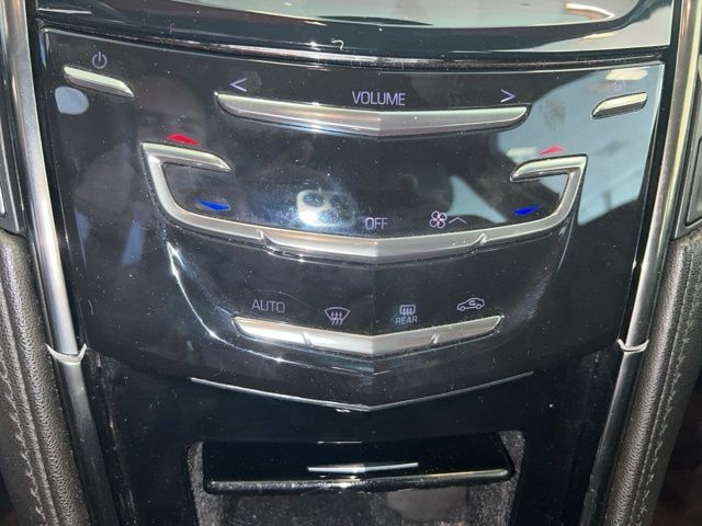 Cadillac ATS Sedan Vehicle Full-screen Gallery Image 31