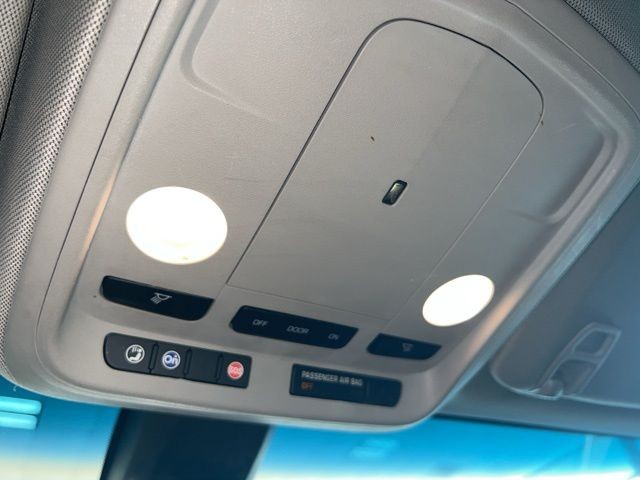 Cadillac ATS Sedan Vehicle Full-screen Gallery Image 33