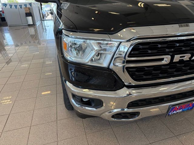 Ram 1500 Vehicle Full-screen Gallery Image 09