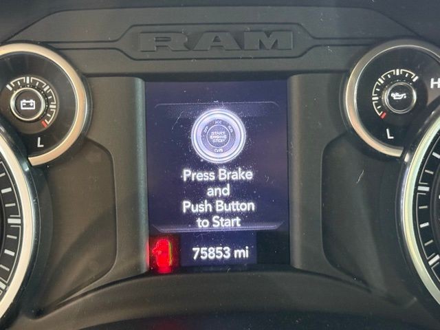 Ram 1500 Vehicle Full-screen Gallery Image 13