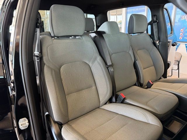 Ram 1500 Vehicle Full-screen Gallery Image 28